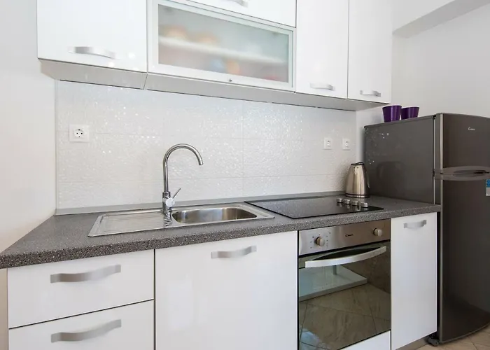 Nada * דוברובניק