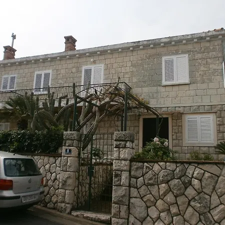 Nada Ragusa