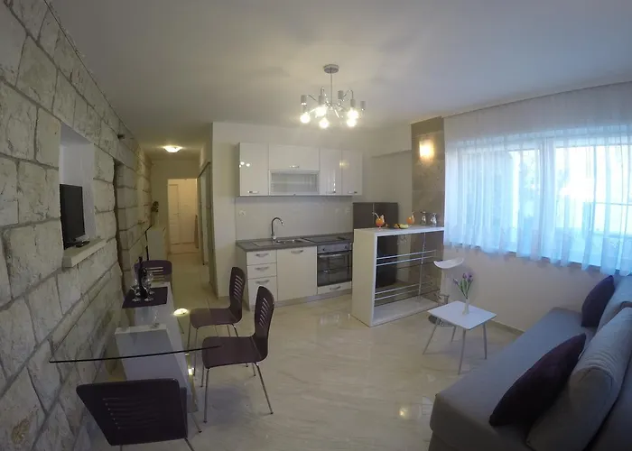 Apartament Nada *
