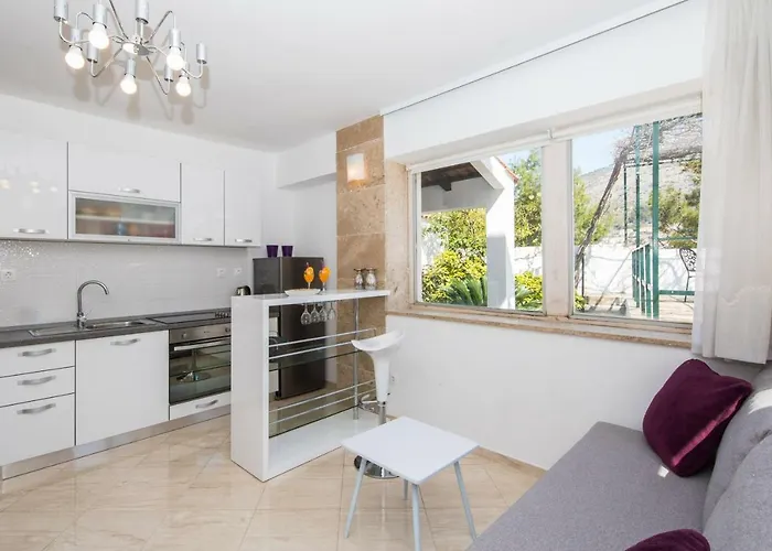 Nada Apartament *