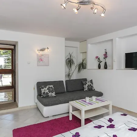 Apartment Nada *